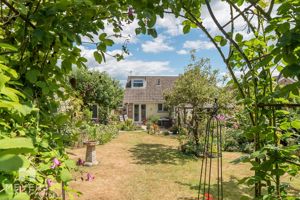 Photo 11- click for photo gallery